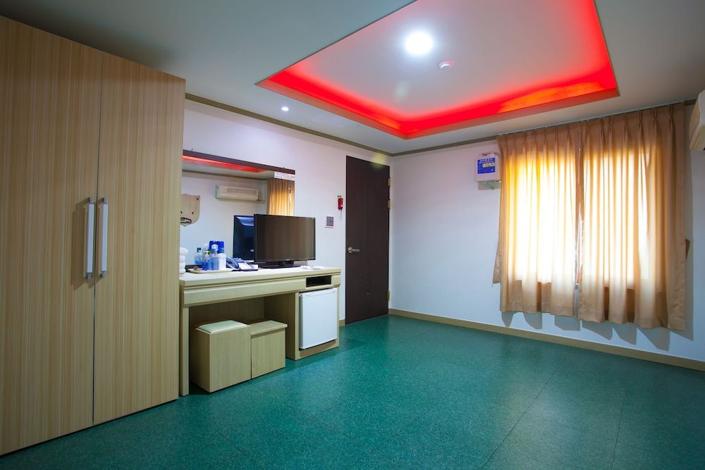 Suanbo Saipan Hot Spring Hotel Room (Ondol - For 4 persons) 4