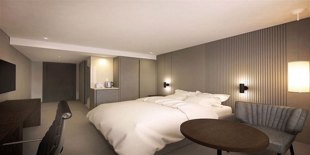 Crown Hotel Changwon Premier Double Room, 1 Queen Bed