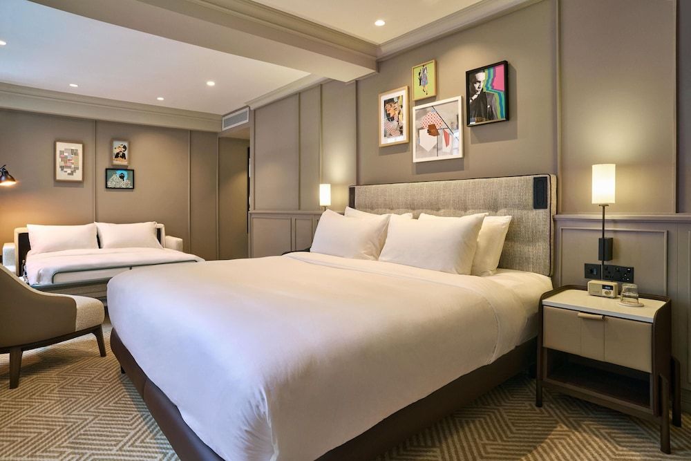 undefined Radisson Blu Hotel, London Bond Street 10