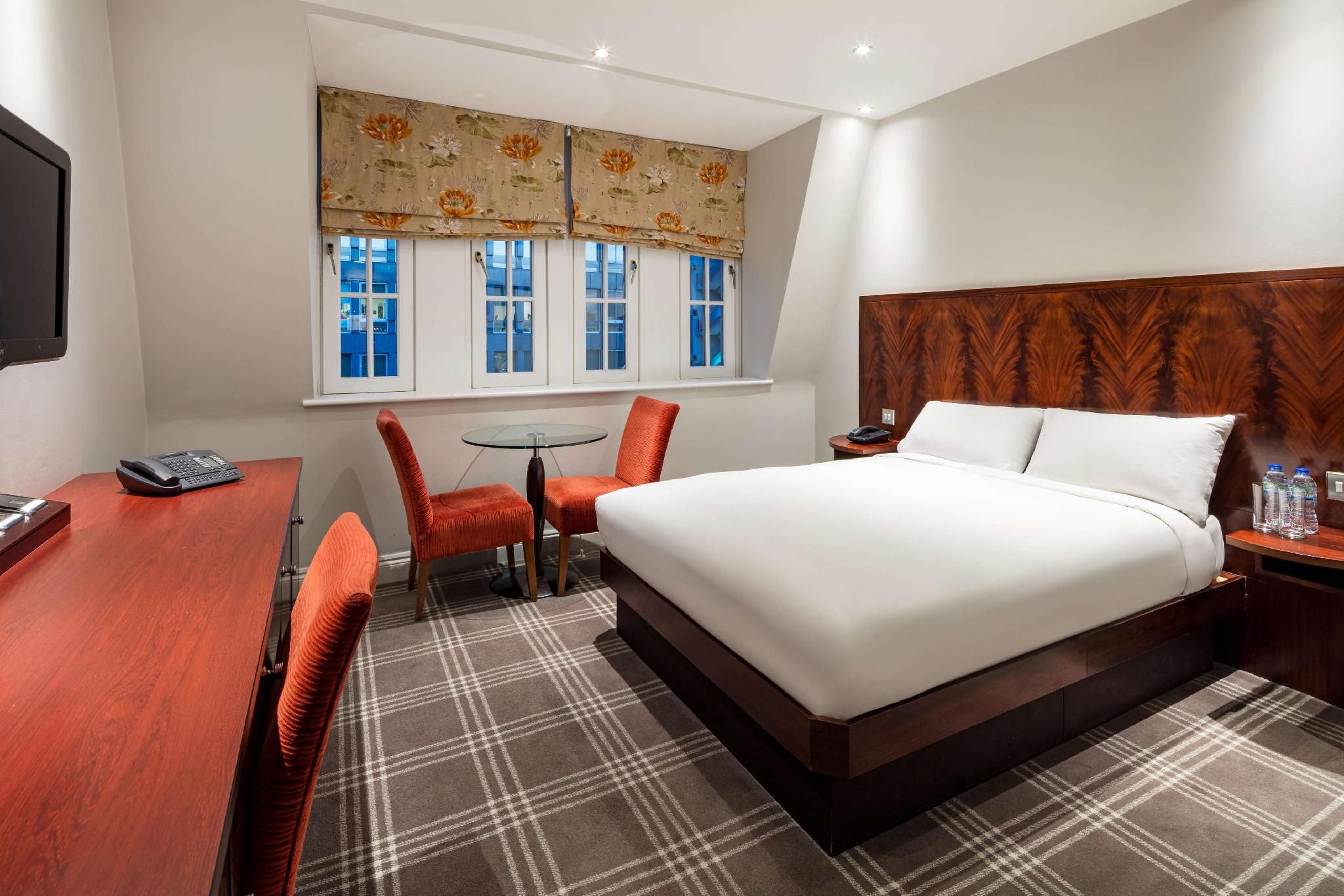 Radisson Blu Hotel, London Euston Square Standard Double / Twin Room