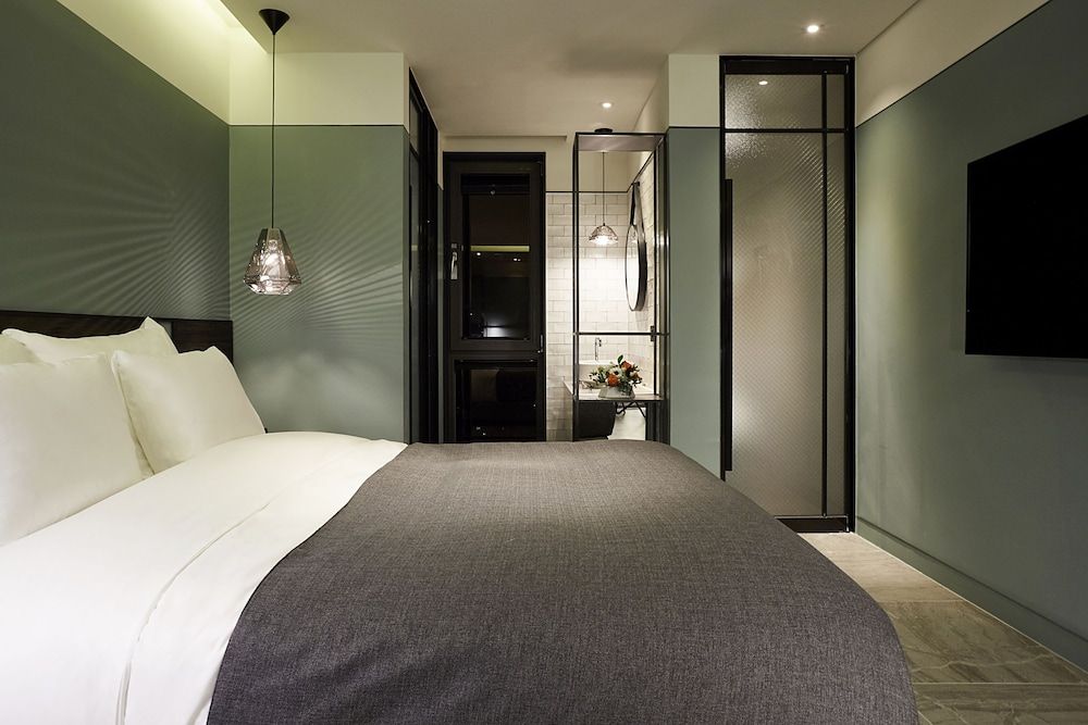 undefined 9 Brick Hotel 4