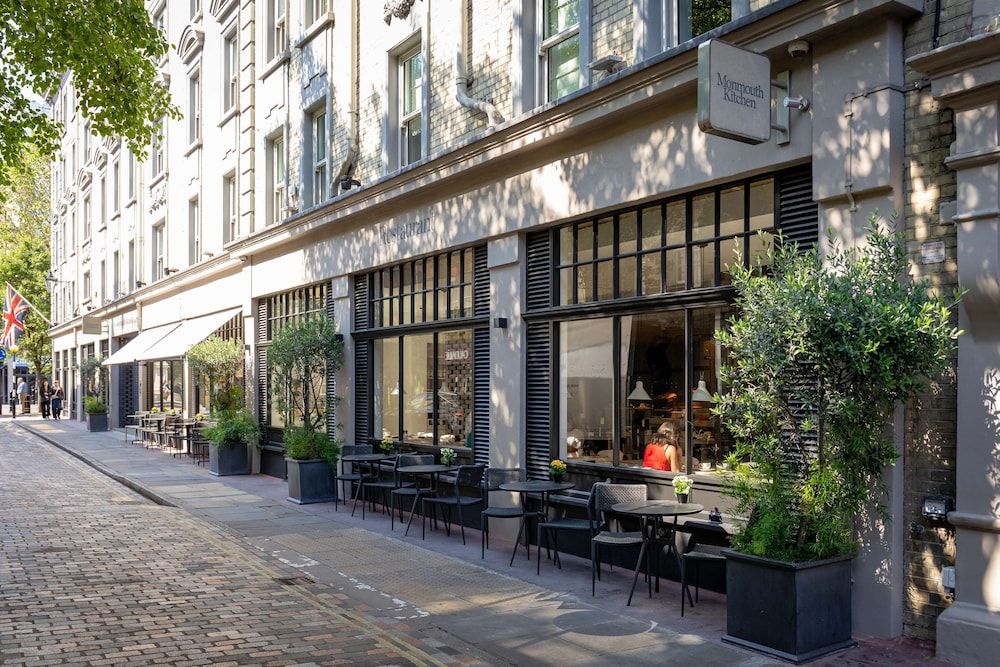 undefined Radisson Blu Hotel, London Mercer Street 10