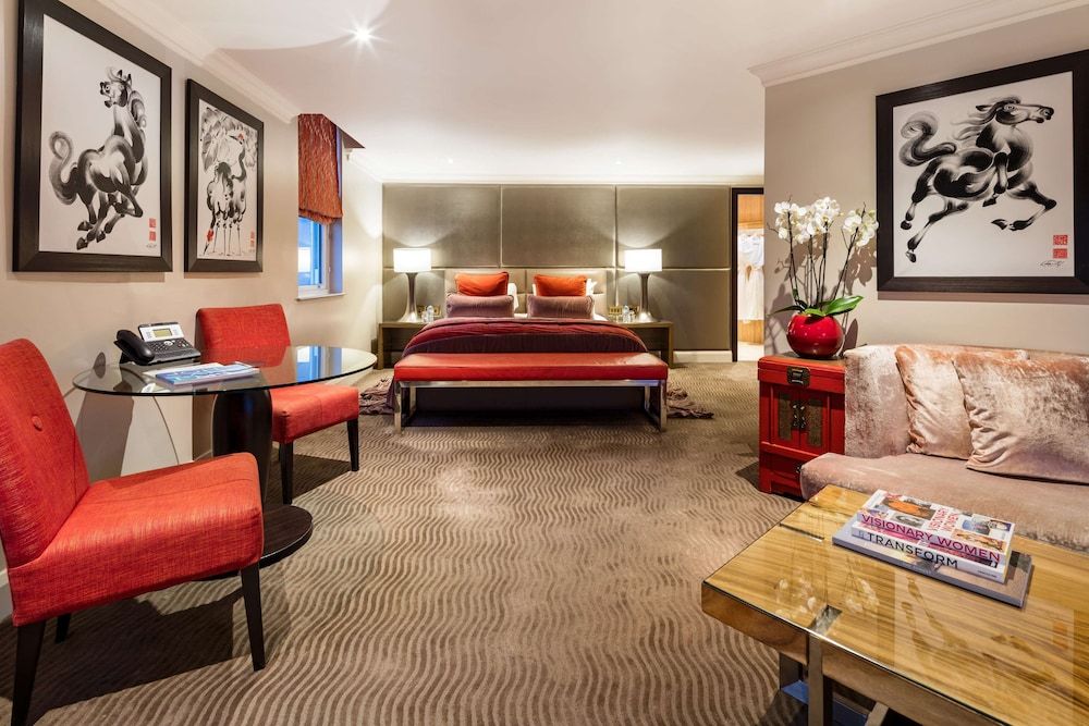 undefined Radisson Blu Hotel, London Mercer Street 10