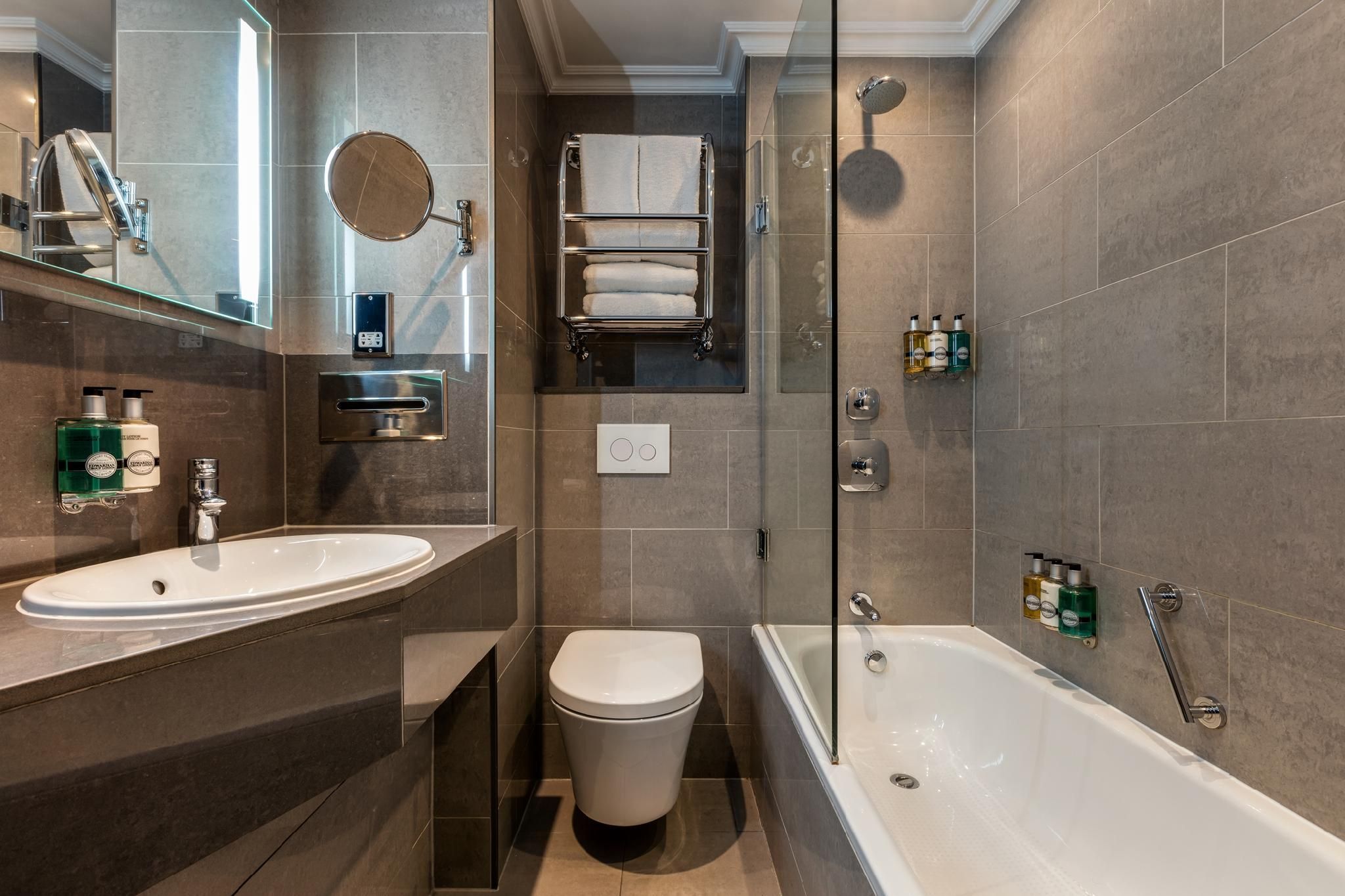 Radisson Blu Hotel, London Mercer Street Standard Room 11