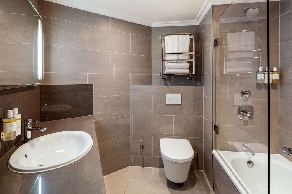 Radisson Blu Hotel, London Mercer Street Standard Room 10