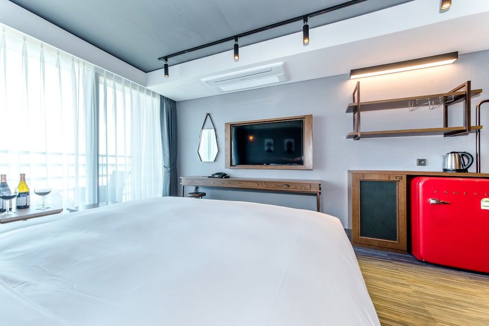 Jeju Marevo Beach Hotel Mare Deluxe Double Ocean View 5