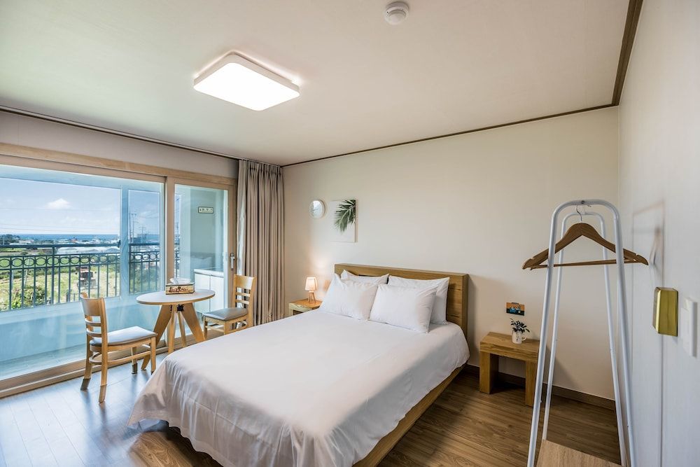 undefined Nadia Pension 2