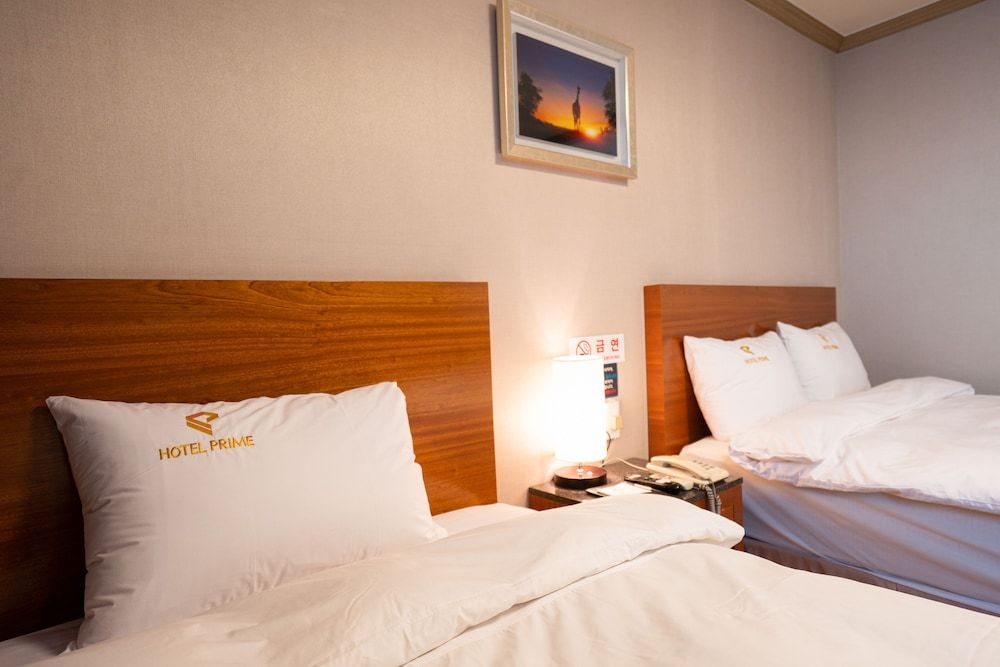 Hotel Prime Changwon Deluxe Twin Room (Breakfast for 2, Free Netflix+Youtube) 6