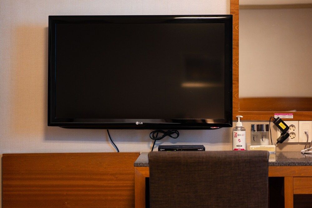 Hotel Prime Changwon Deluxe Twin Room (Breakfast for 2, Free Netflix+Youtube) 11