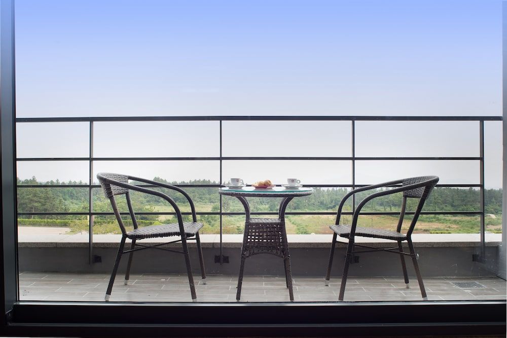 Luceville Royal Suite (2 bedrooms and 2 bathrooms) 2