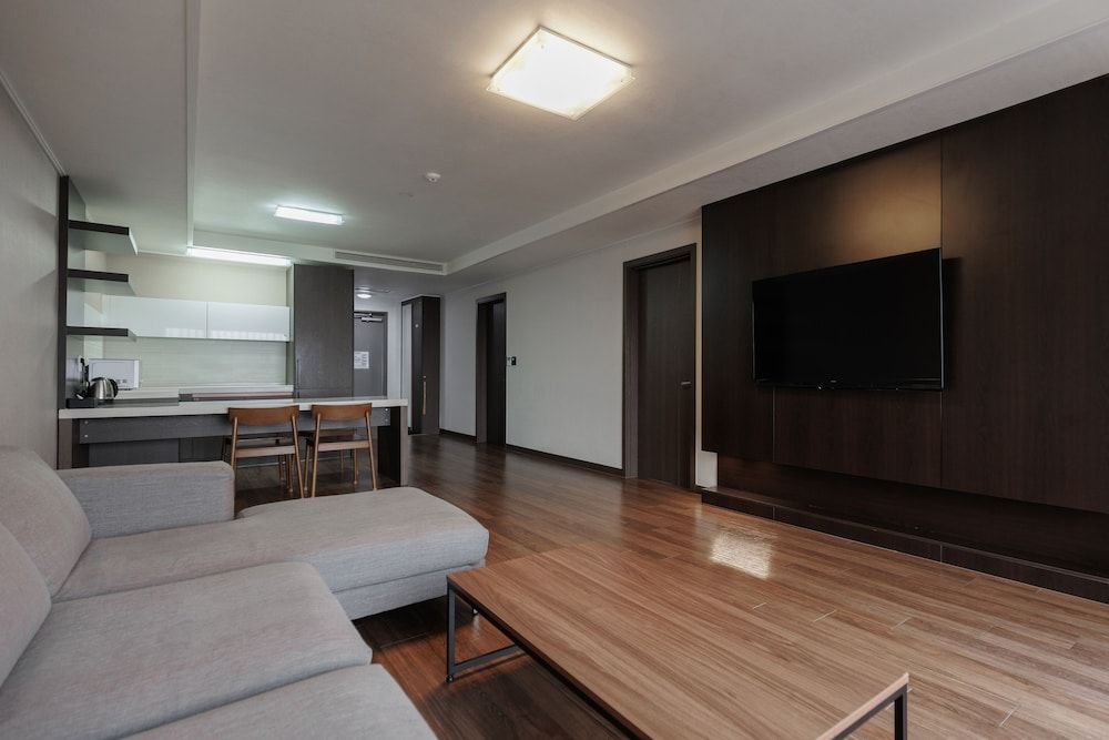 Luceville Royal Suite (2 bedrooms and 2 bathrooms) 10