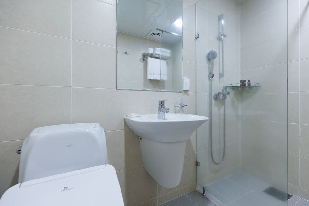 Luceville Royal Suite (2 bedrooms and 2 bathrooms) 6