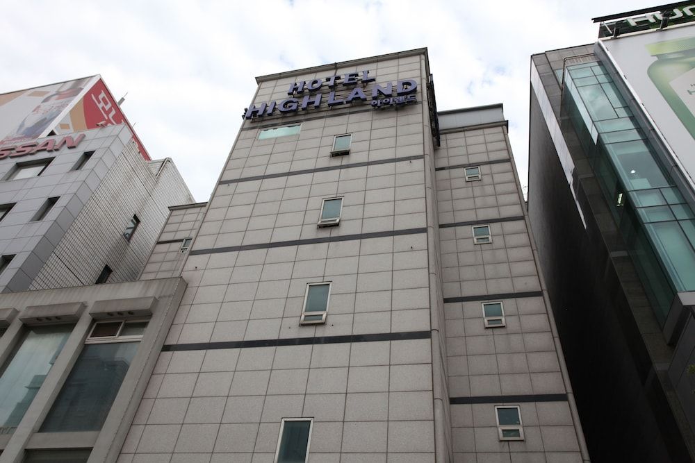 undefined Hotel Highland 6