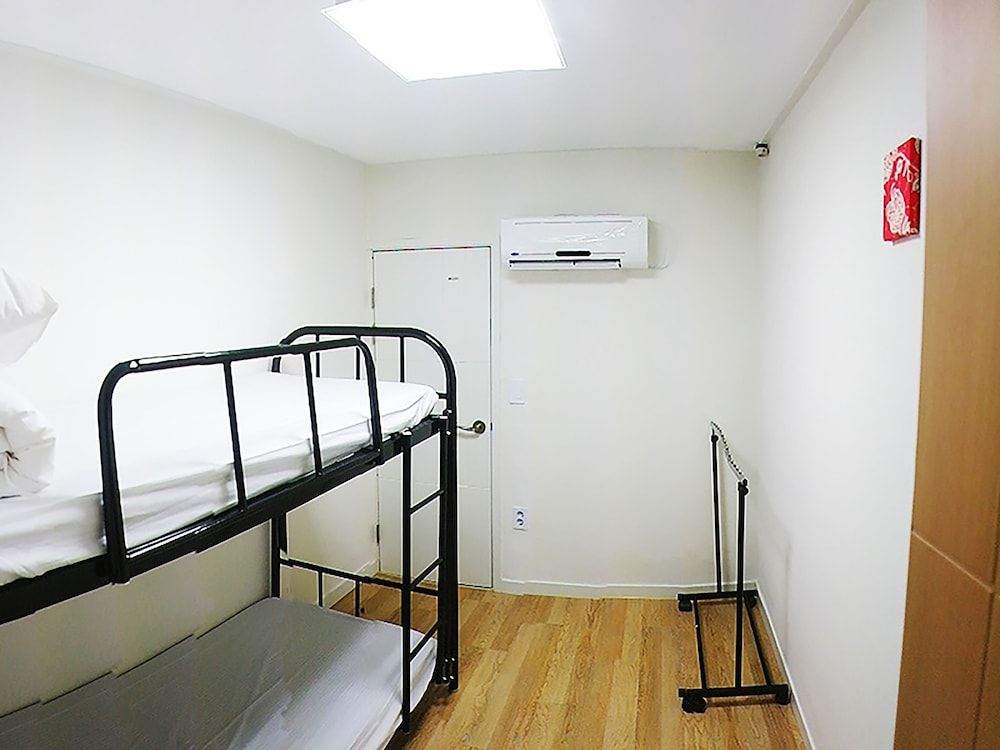 Agit Guesthouse Shared Dormitory, Women only (Non-Korean Nationals Only) 4