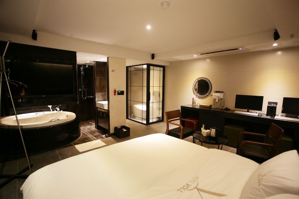 undefined Voll Hotel 10