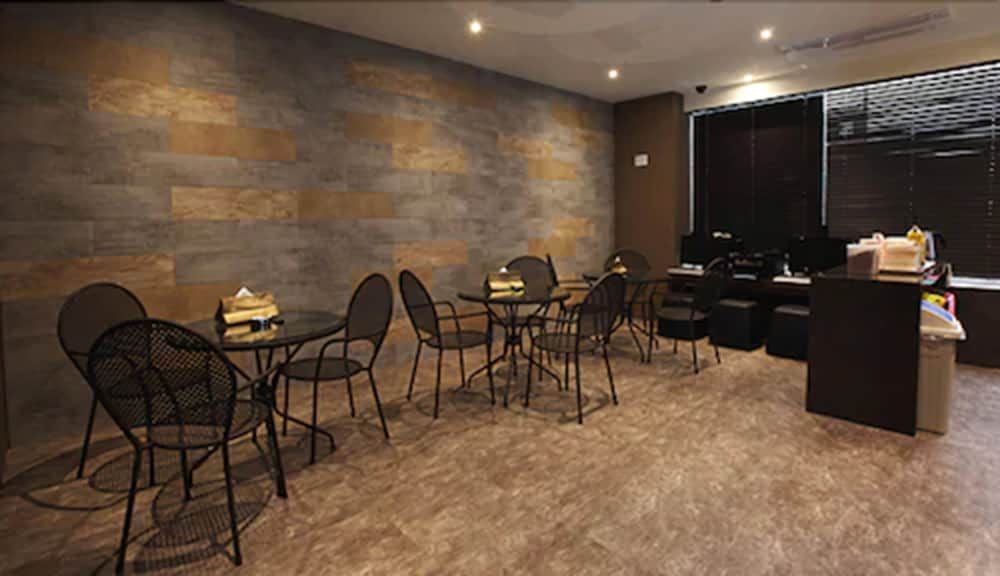 undefined Voll Hotel 5