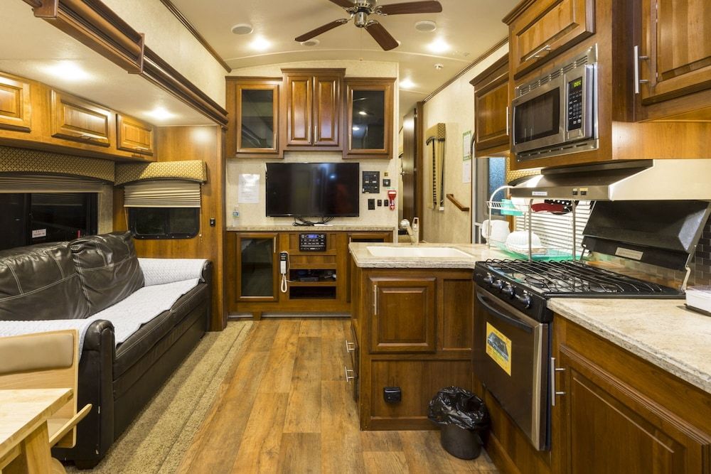 undefined Mei the Caravan