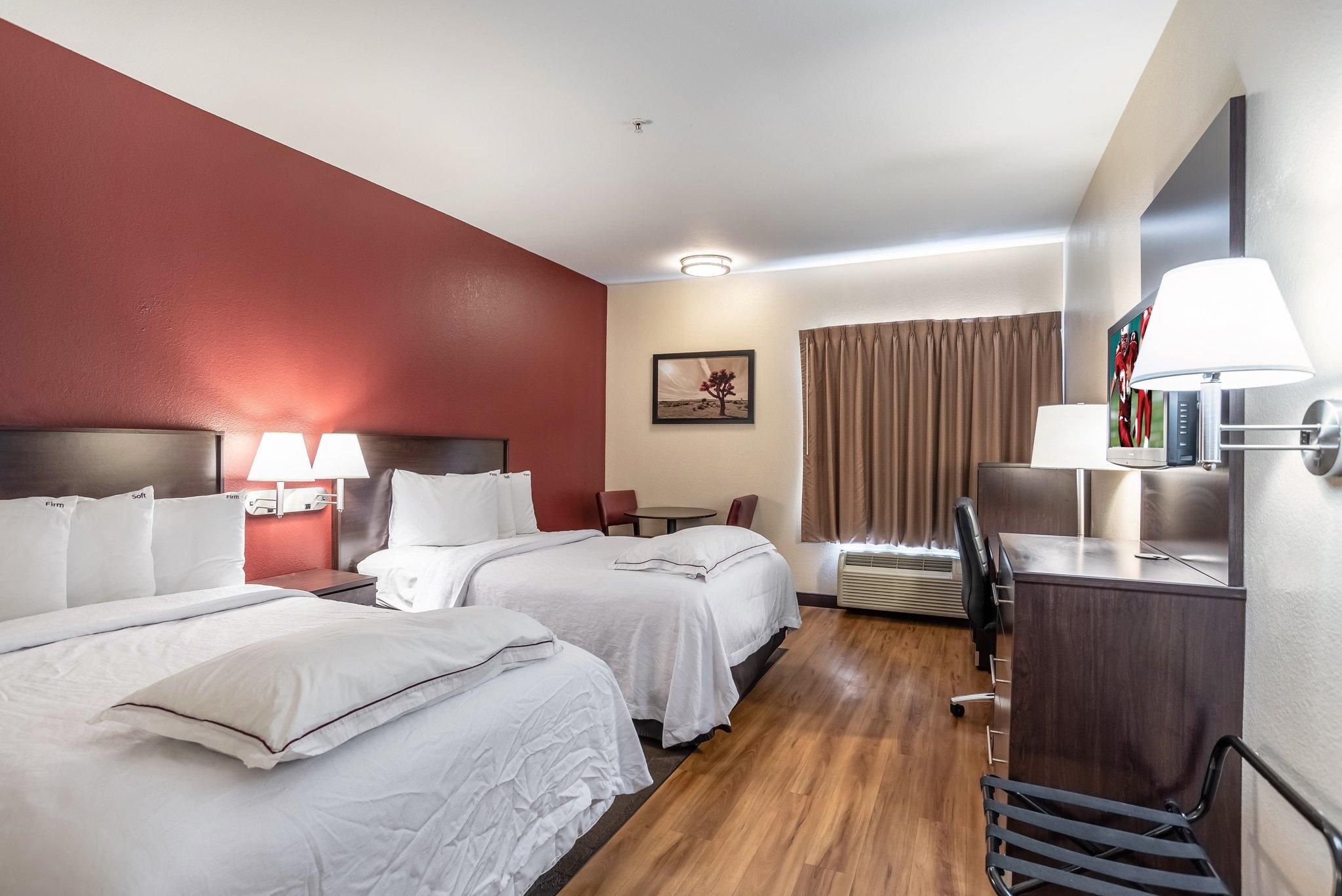 Premium 2 Full Beds Smoke Free (Upgraded Bedding & Snack)
