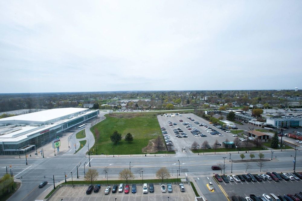 Niagara Falls Marriott on the Falls Room, 2 Queen Beds 3