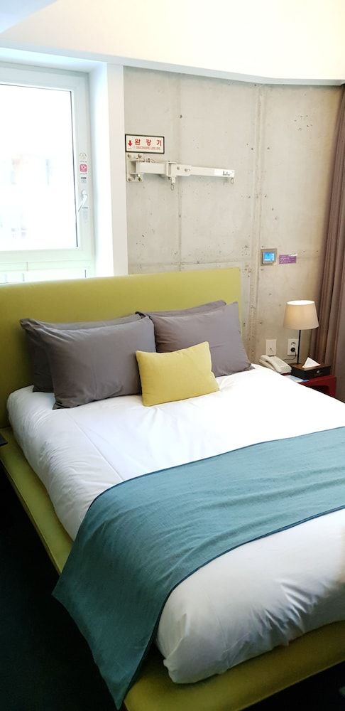 Hotel COCOMO Double Room 7