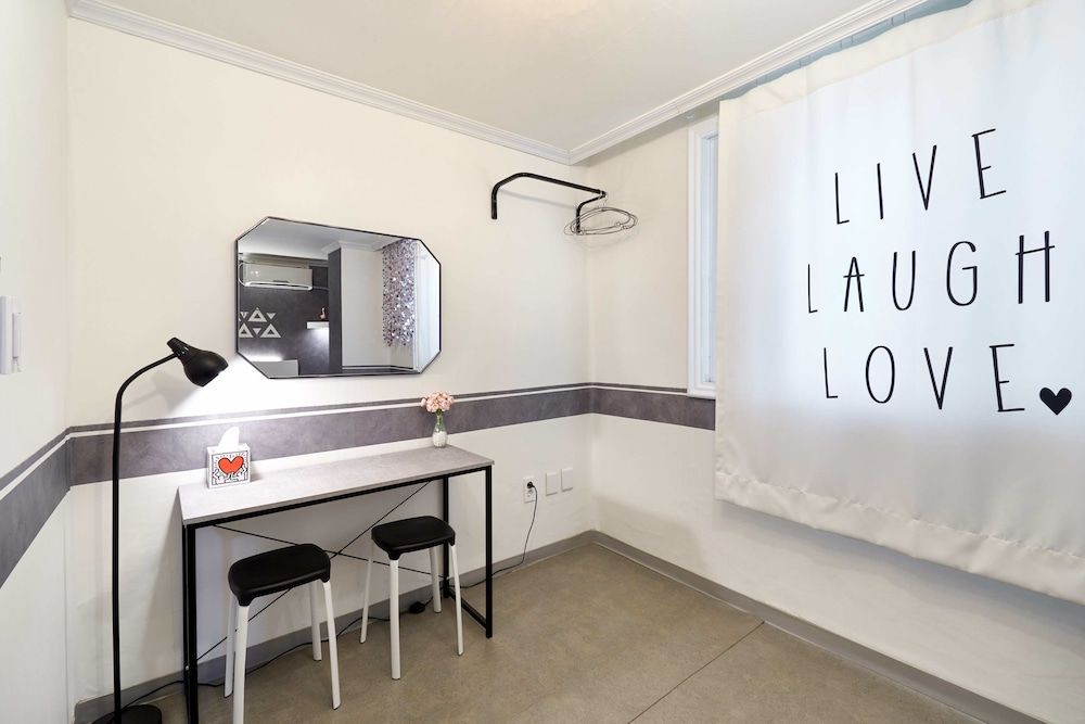 Jun Guest House - Hostel Standard Double Room, Women only, Shared Bathroom (Foreigner Only) 13