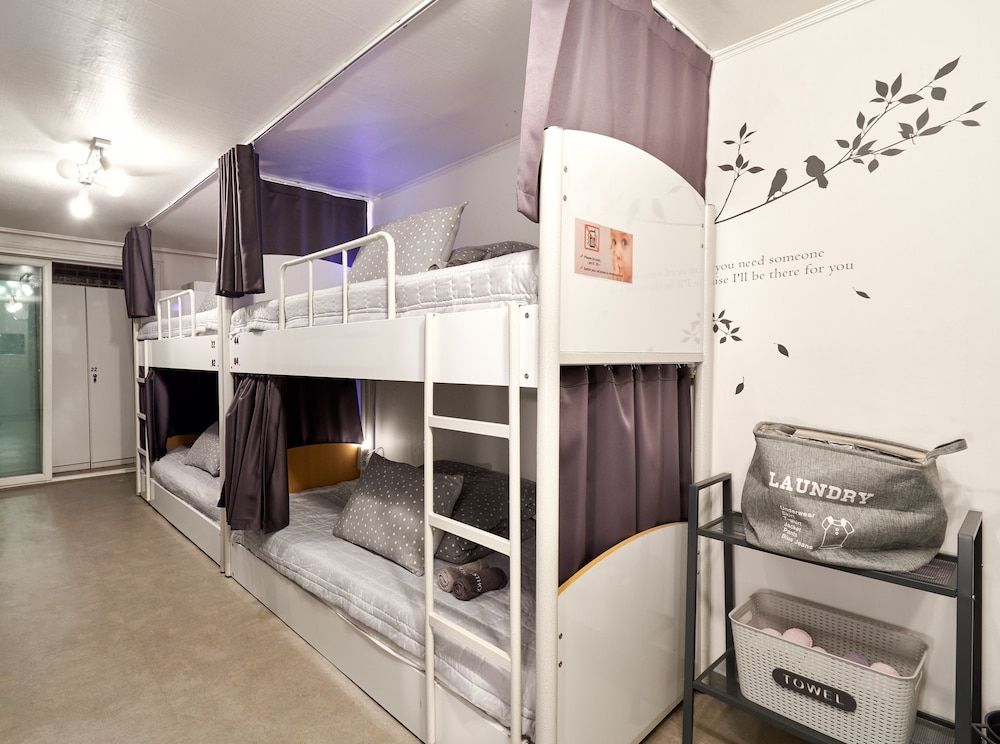 Jun Guest House - Hostel Economy Shared Dormitory, Women only, Private Bathroom (Foreigner Only) 3