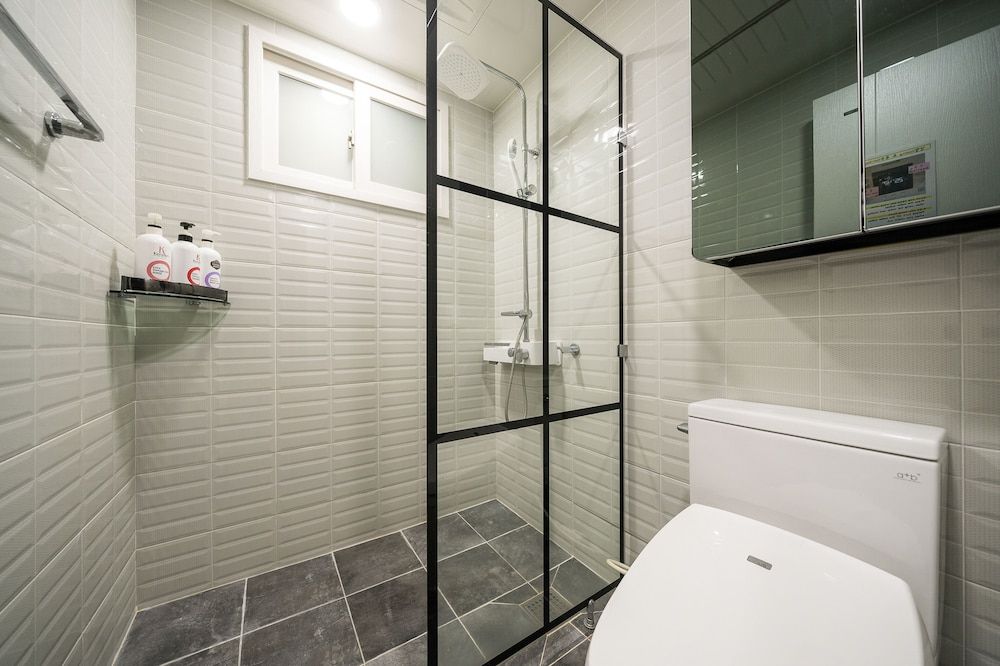 MALU Hotel Suwon Deluxe Twin Room, City View 4