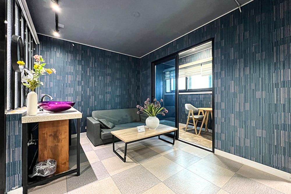 MALU Hotel Suwon Premium Room, City View (Balcony) 8