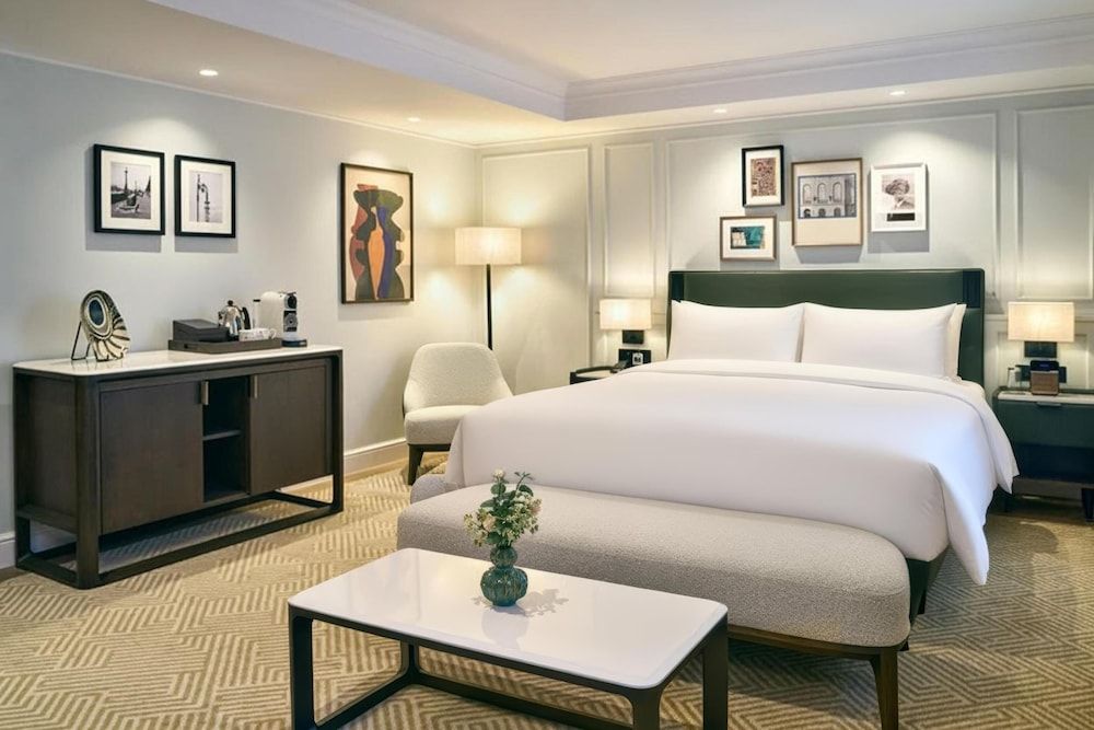 undefined Radisson Blu Hotel, London Bloomsbury