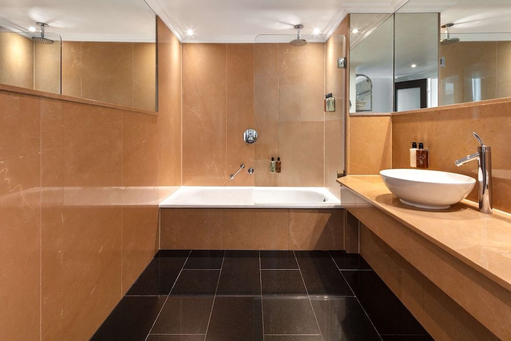 Radisson Blu Hotel, London Bloomsbury Premium Room 7