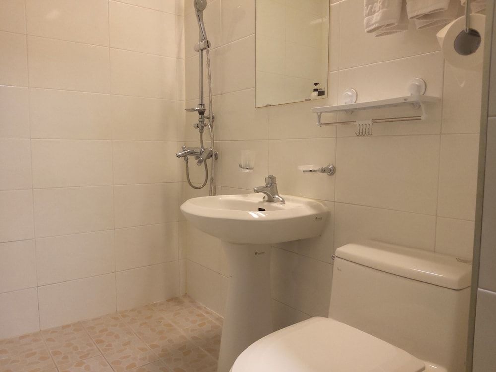 ON Smart Hotel Pet Room Twin bed 3