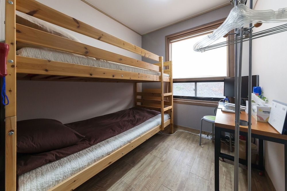 YEHADOYE Guest House Bunk Bed Room (Foreign Guest Only) 3