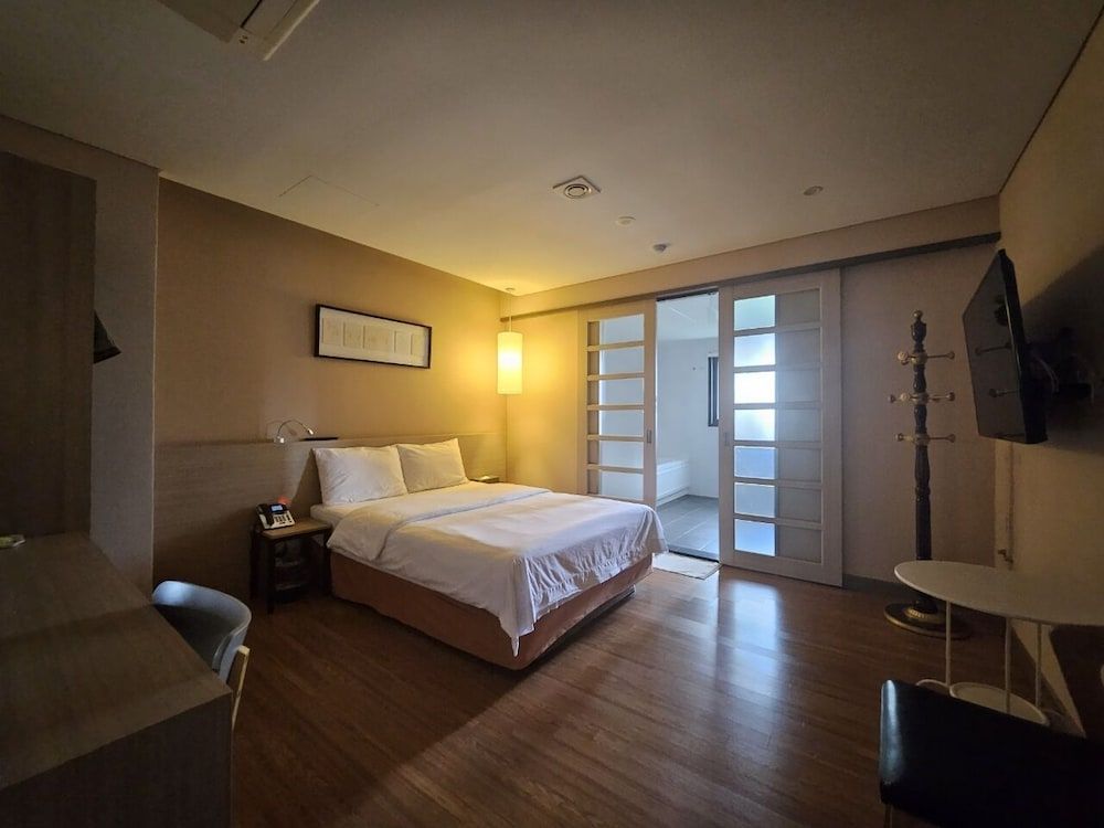 Hotel Clover Premium Room
