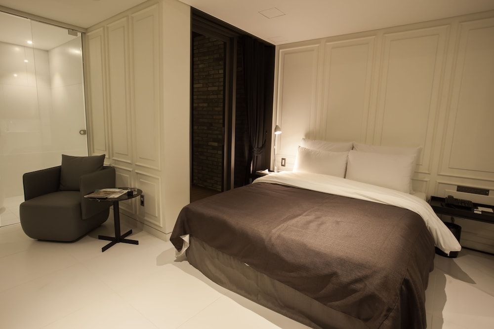 Gaden hotel Premium Double Room 5