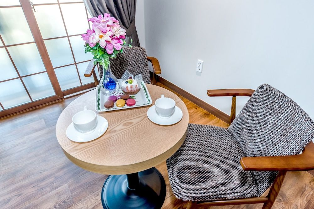 Leslie Hotel Double Room 5