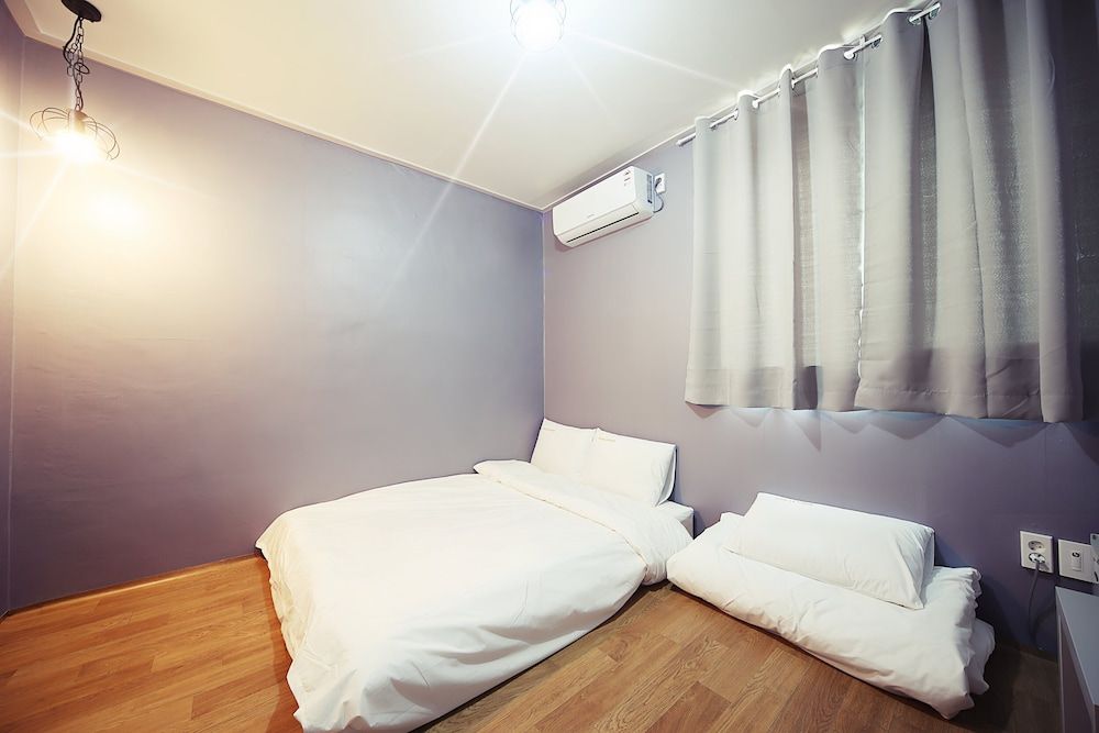 Gunsan La Siesta Hotel Room (Ondol) 2