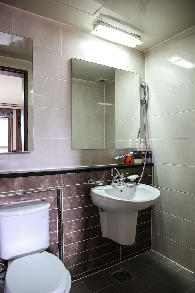 Hill Stay Hotel Residence Ondol 4