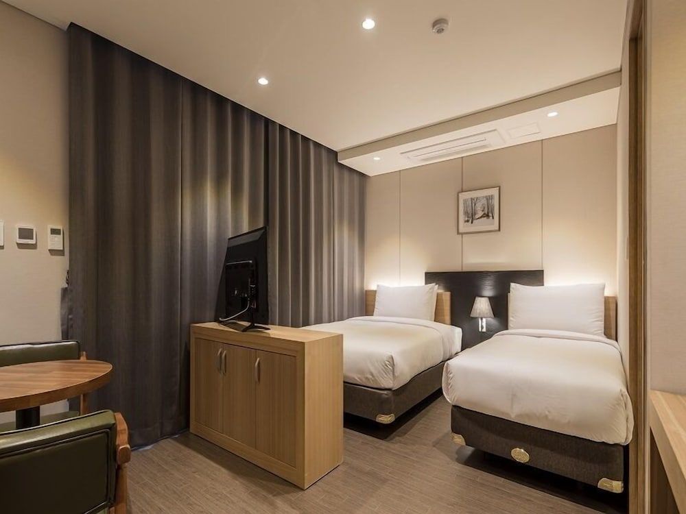 The First Stay Hotel Family Room