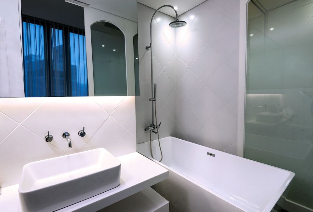 Hotel the Designers Dongdaemun Deluxe Double Room 8