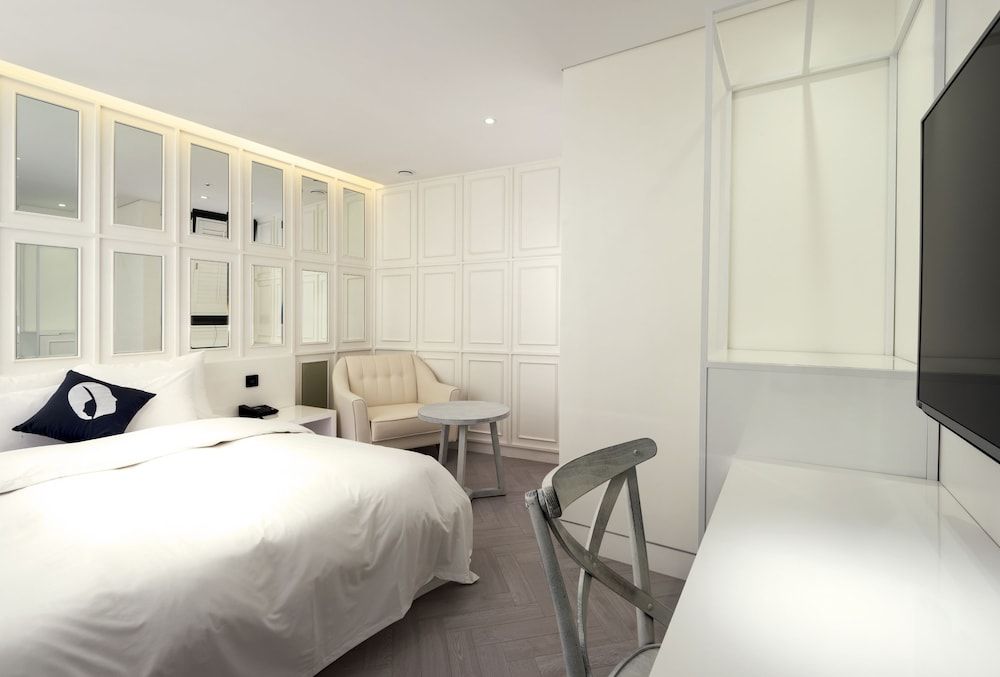 Hotel the Designers Dongdaemun Deluxe Double Room 6