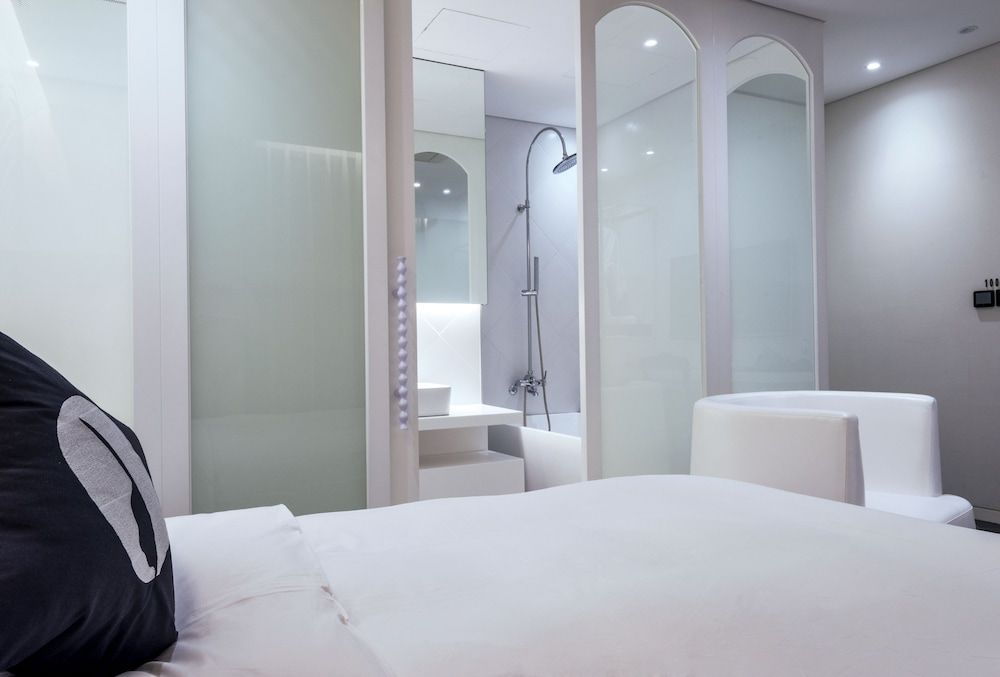 Hotel the Designers Dongdaemun Deluxe Double Room 14