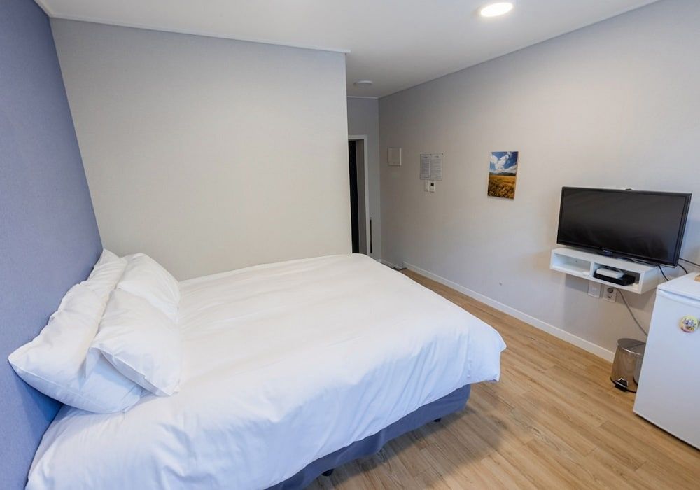 Jirisan Parkview Standard Double Room (Low Floor, No Cooking)