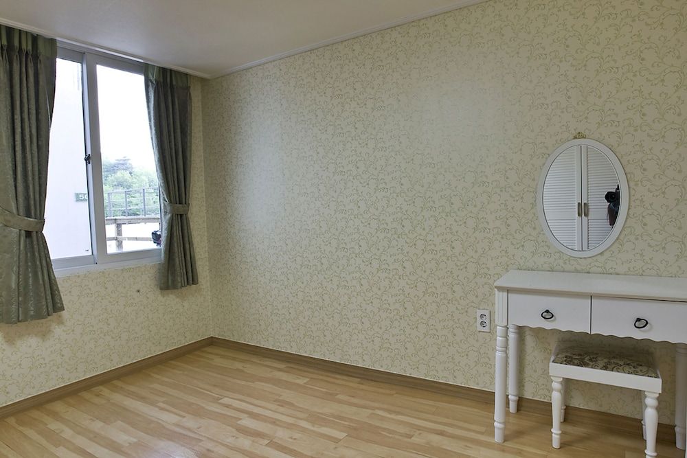 Hyundai Soo Resort Hoengseong White Family Room 2
