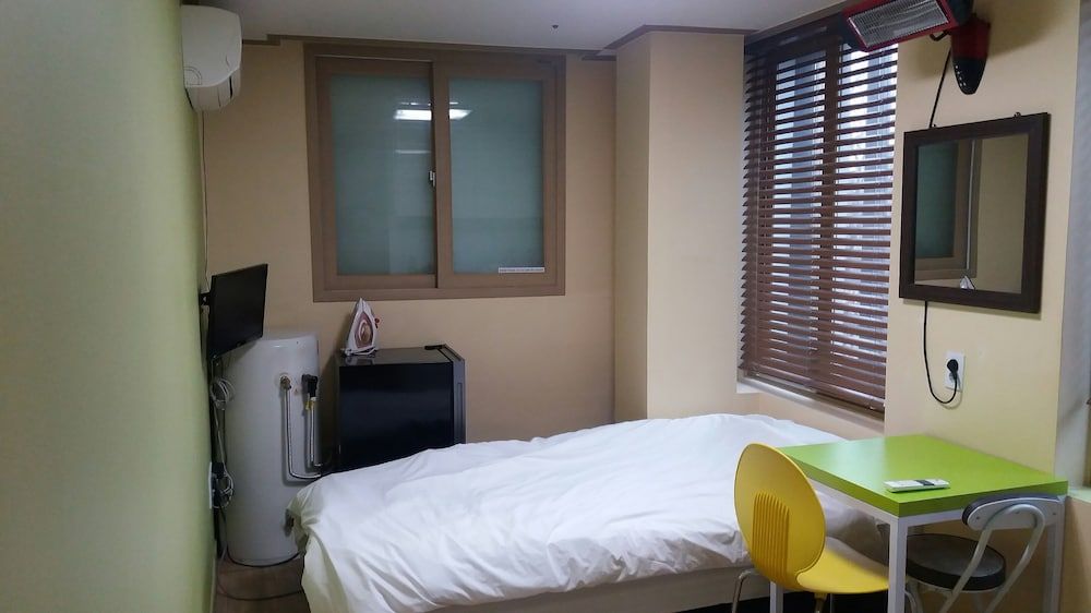 Cheonggye Haus Standard Room 5
