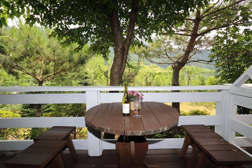 Sicily Pension Pine River 5