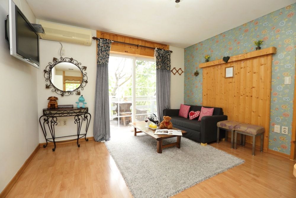 Sicily Pension Family Double or Twin Room 10