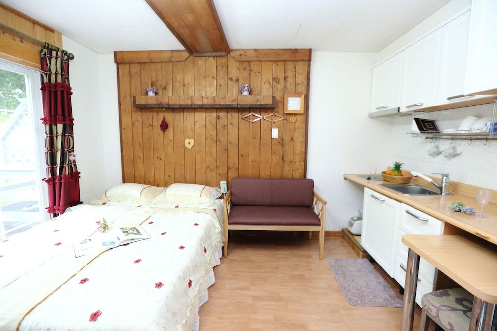 Sicily Pension Blue Sky 6