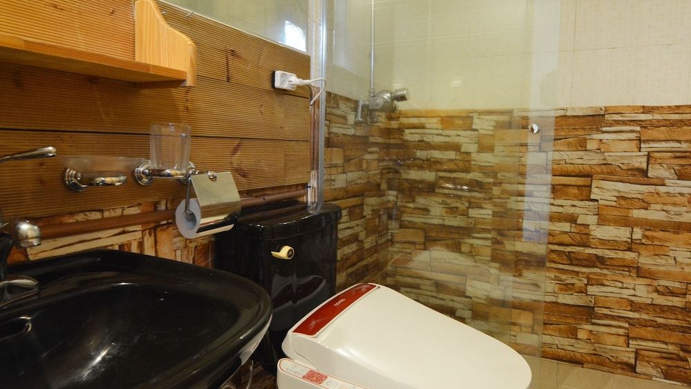 Sicily Pension Family Double or Twin Room 11