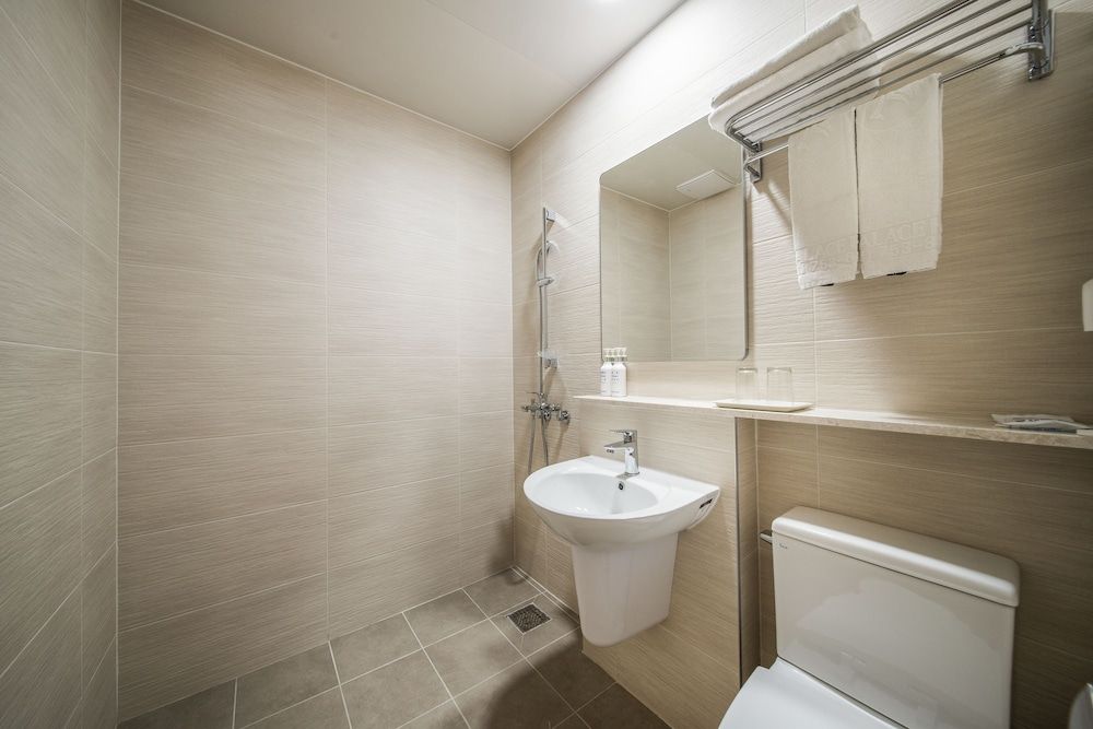 undefined Jeju Palace Hotel 7