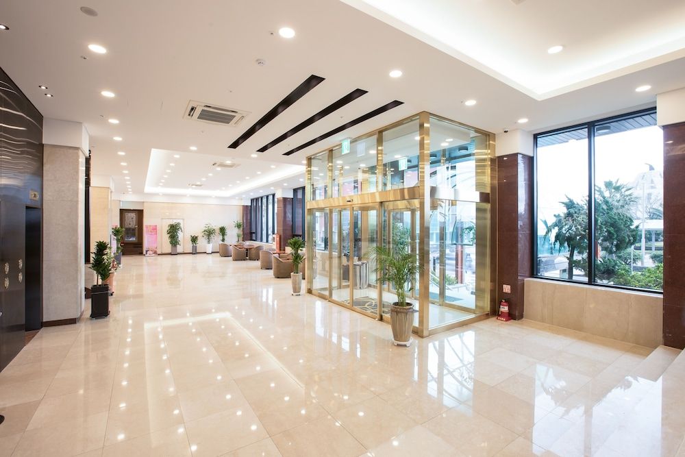 undefined Jeju Palace Hotel